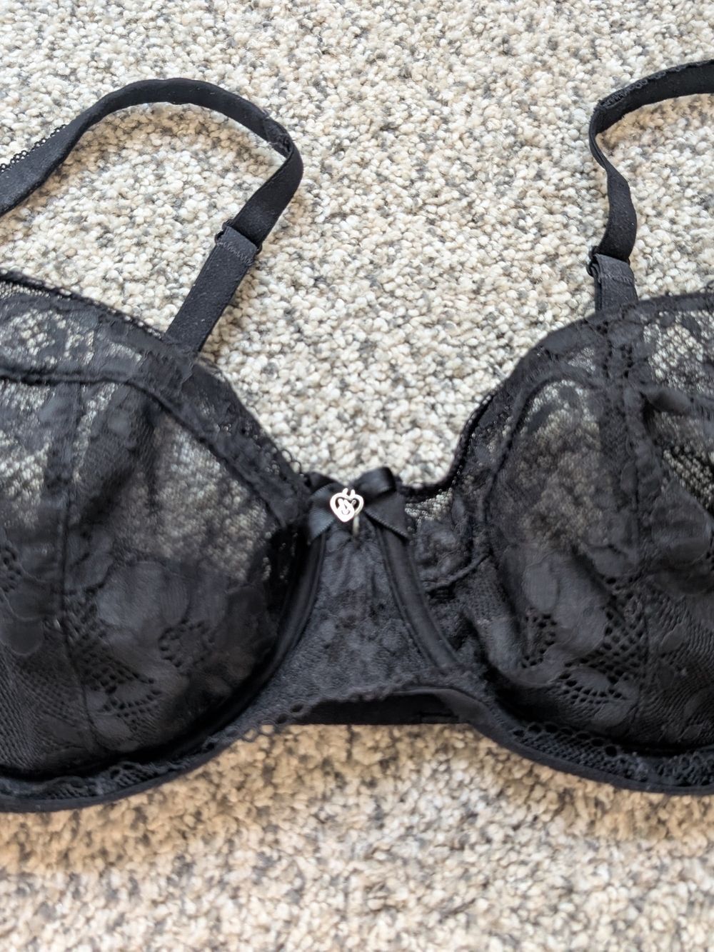 Victoria's Secret Black Lace Underwire Bra unlined demi 34DD